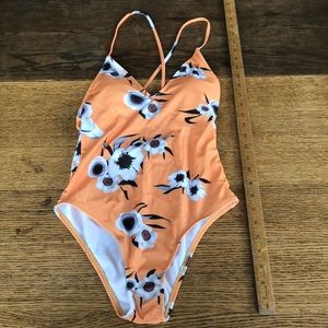 One-Piece bathing suit, new